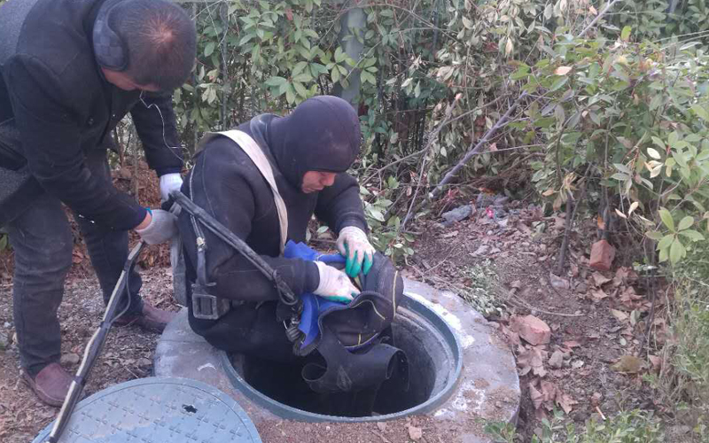 水下管道封堵